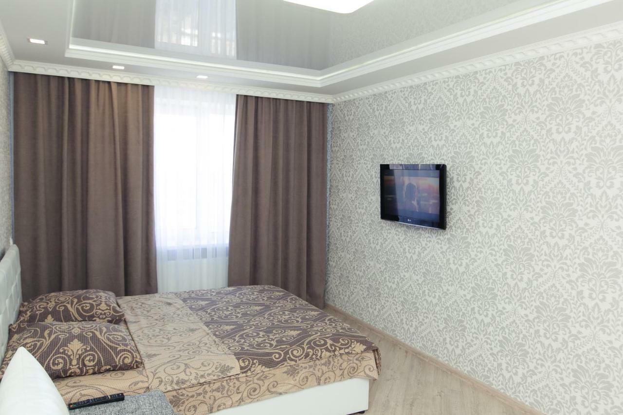 Luxury Apart-Hotel On Kondrateva Street Суми Екстериор снимка