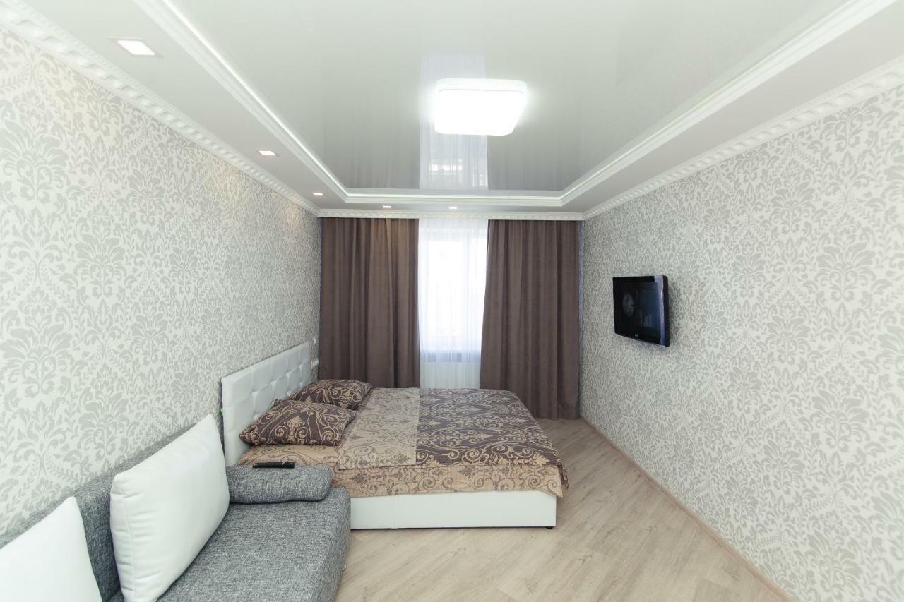 Luxury Apart-Hotel On Kondrateva Street Суми Екстериор снимка